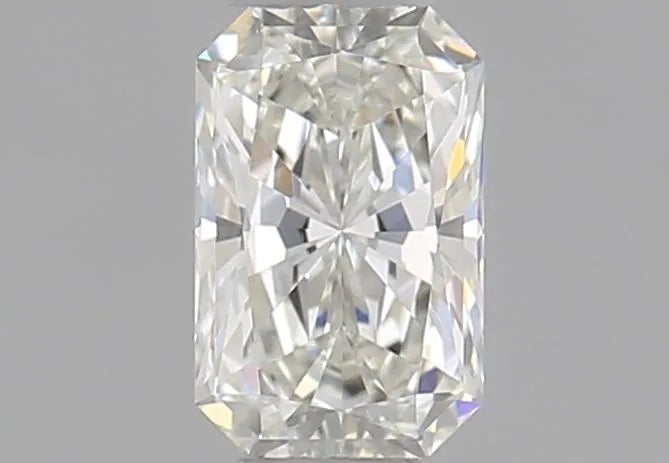 0.30ct Radiant Natural Diamond (Colour H, Clarity IF, GIA Certified)