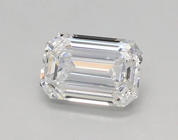 0.31ct Emerald Lab Grown Diamond (Colour D, Clarity VVS1, IGI Certified)