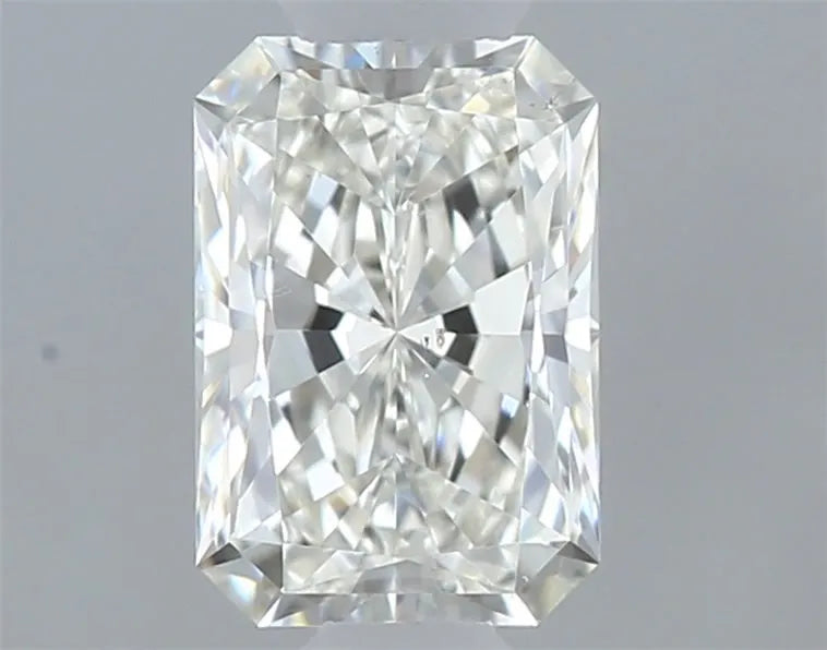0.32ct Radiant Natural Diamond (Colour J, Clarity VS2, GIA Certified)