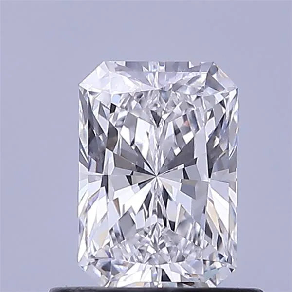 0.72ct Radiant Lab Grown Diamond (Colour D, Clarity VVS2, IGI Certified)