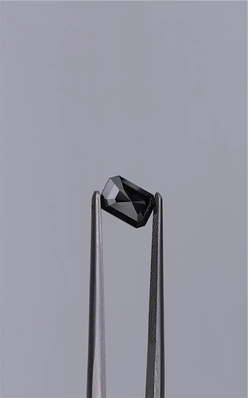 0.90ct Emerald Natural Diamond (Colour Fancy Black, Clarity VVS2, Cut EX, GIA Certified)
