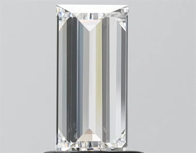 1.02ct Baguette Lab Grown Diamond (Colour E, Clarity VVS1, IGI Certified)