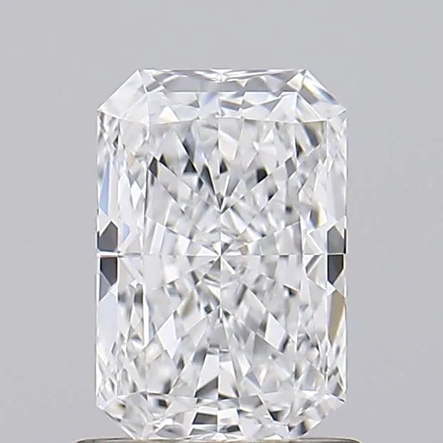 1.02ct Radiant Lab Grown Diamond (Colour E, Clarity VVS1, IGI Certified)