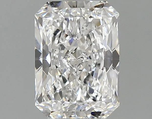 1.49ct Radiant Lab Grown Diamond (Colour E, Clarity VS2, IGI Certified)