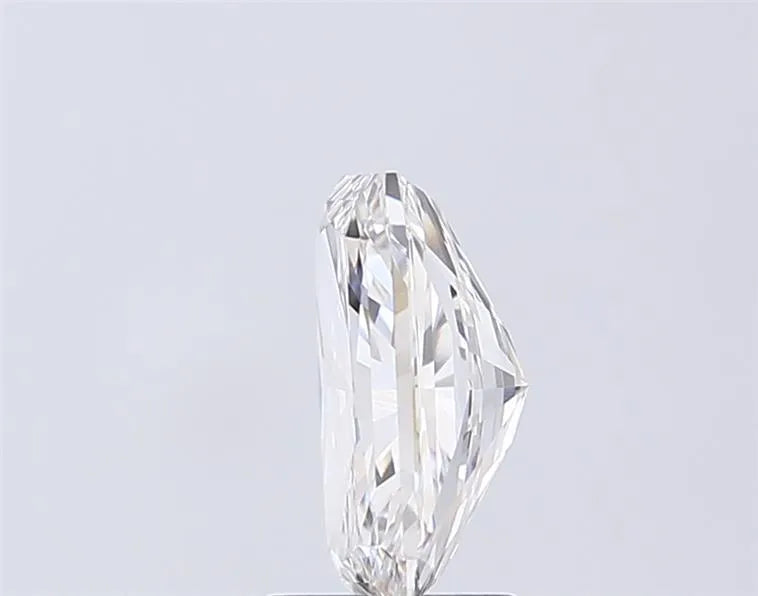 2.06ct Radiant Lab Grown Diamond (Colour F, Clarity VVS2, IGI Certified)