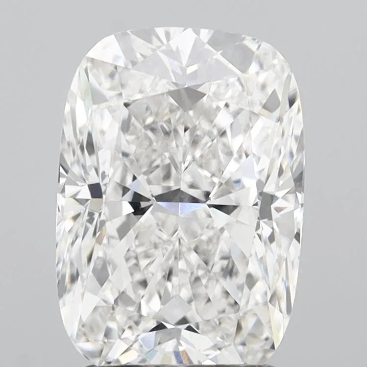 2.21ct Cushion modified Lab Grown Diamond (Colour F, Clarity VVS2, IGI Certified)