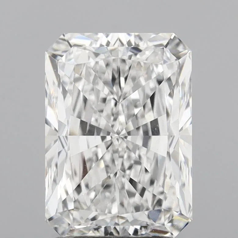 2.52ct Radiant Lab Grown Diamond (Colour E, Clarity VVS1, IGI Certified)
