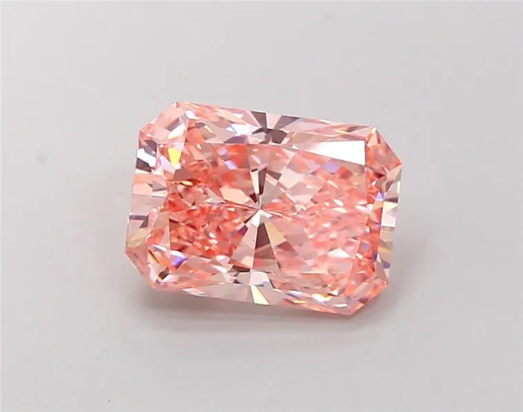 2.84ct Radiant Lab Grown Diamond (Colour Fancy Vivid Pink, Clarity VS1, IGI Certified)