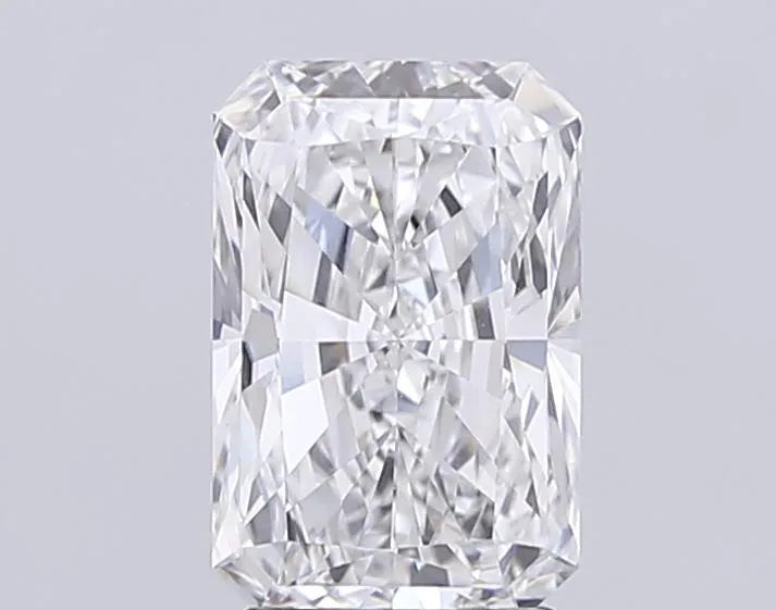 3.07ct Radiant Lab Grown Diamond (Colour F, Clarity VVS2, IGI Certified)