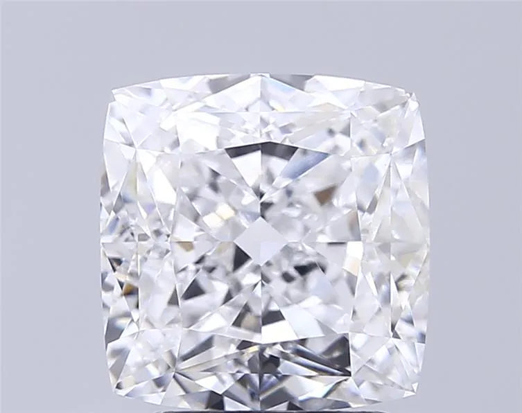 4.01ct Cushion modified Lab Grown Diamond (Colour D, Clarity VVS2, IGI Certified)