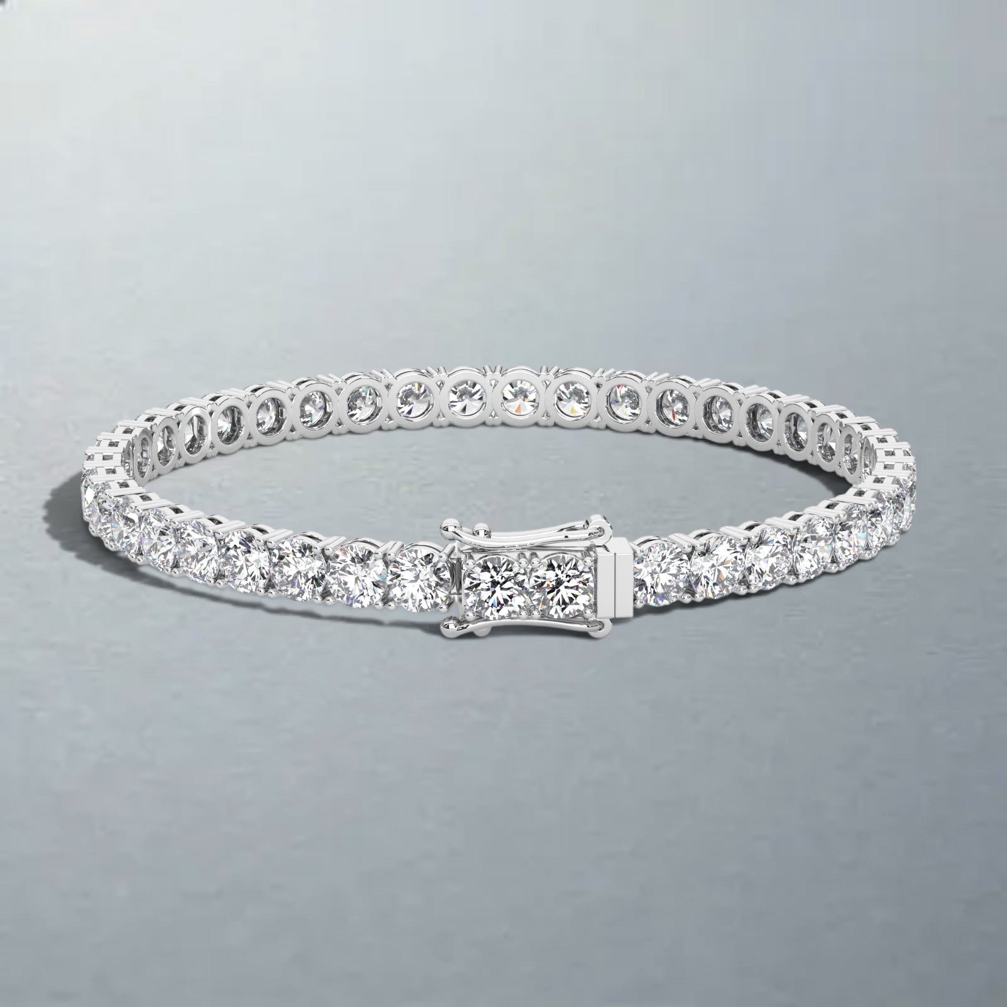 Carateu 10.25ct lab diamond tennis bracelet with 4mm diamonds, featuring DEF color and VS clarity, elegant jewelry piece