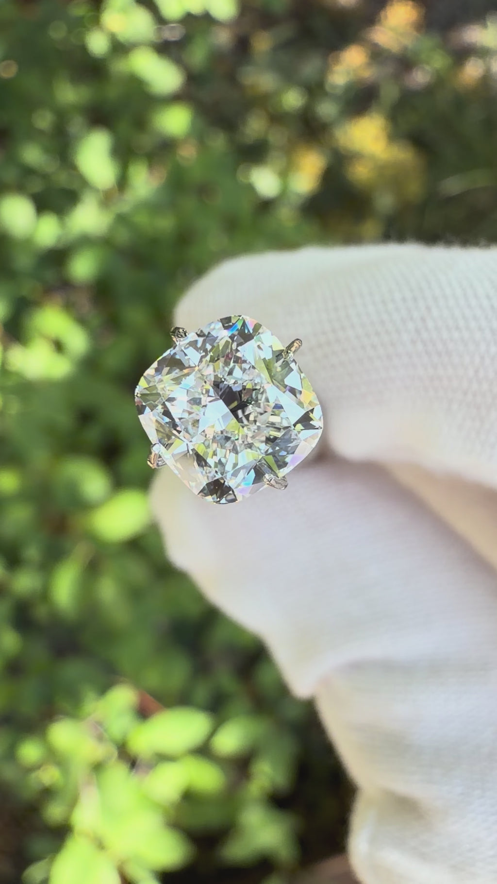 2.09ct Cushion modified Lab Grown Diamond (Colour E, Clarity VVS1, IGI Certified) - In house